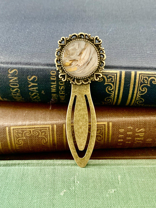 Antique-Style Fluid Art Bookmarks